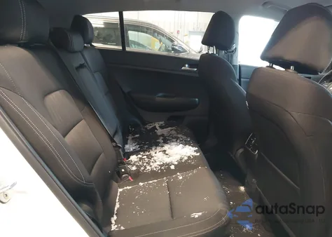 2021 Kia Sportage Lx z USA, uszkodzony, nr VIN KNDPM3AC5M7873107